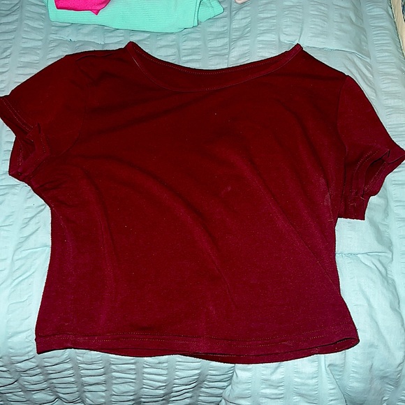 Burgundy crop top - Picture 2 of 2